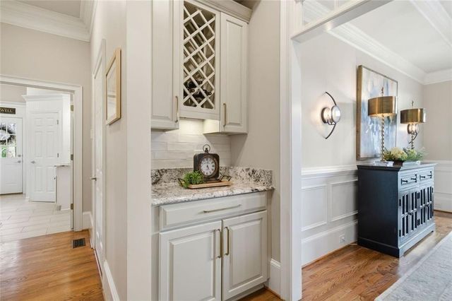 200 Pembrook Place, Roswell, GA 30075