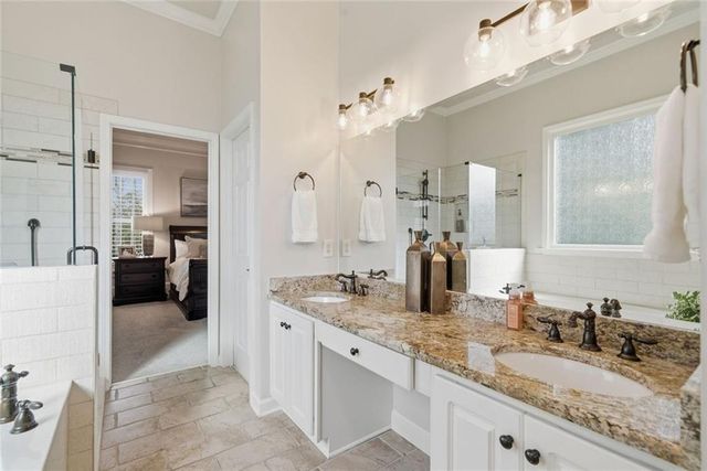 200 Pembrook Place, Roswell, GA 30075