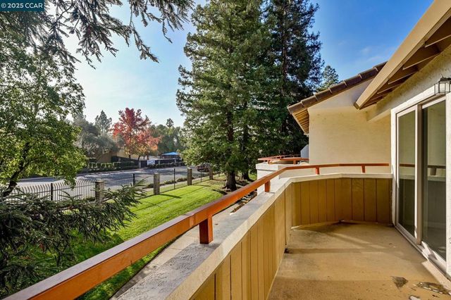 5095 Valley Crest Dr 308, Concord, CA 94521