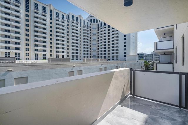 1623 Collins Ave 716, Miami Beach, FL 33139