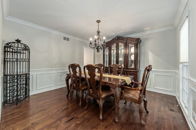 1177 Kenilworth Circle, Naperville, IL 60540