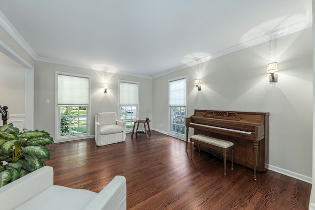 1177 Kenilworth Circle, Naperville, IL 60540
