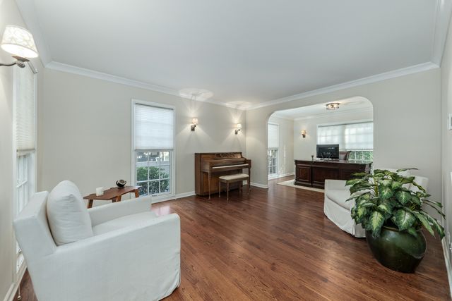 1177 Kenilworth Circle, Naperville, IL 60540