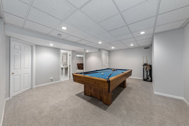 1177 Kenilworth Circle, Naperville, IL 60540