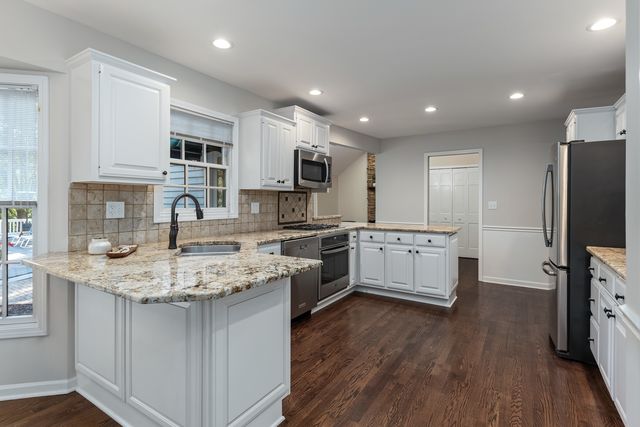 1177 Kenilworth Circle, Naperville, IL 60540