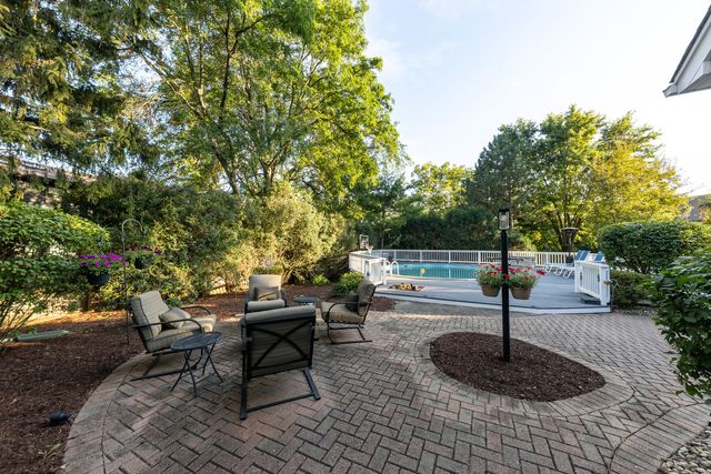1177 Kenilworth Circle, Naperville, IL 60540