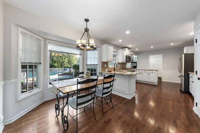 1177 Kenilworth Circle, Naperville, IL 60540