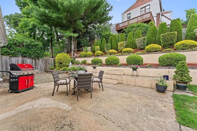 162 Midland Avenue, Yonkers, NY 10705