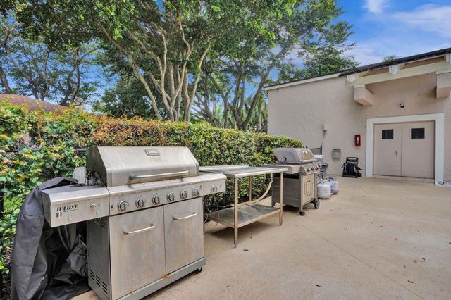 14671 Bonaire Boulevard 306, Delray Beach, FL 33446