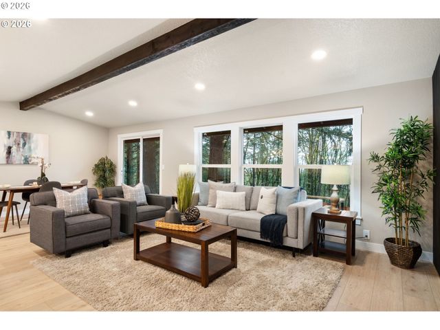 22420 S PARROT CREEK Rd, Oregon City, OR 97045