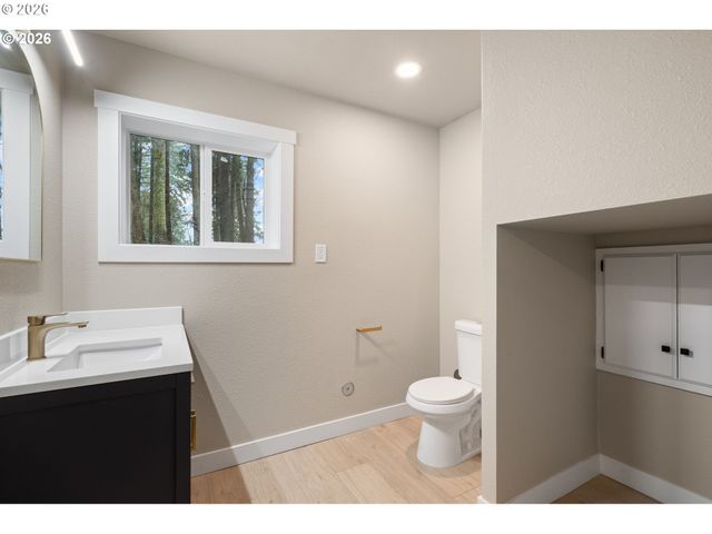 22420 S PARROT CREEK Rd, Oregon City, OR 97045