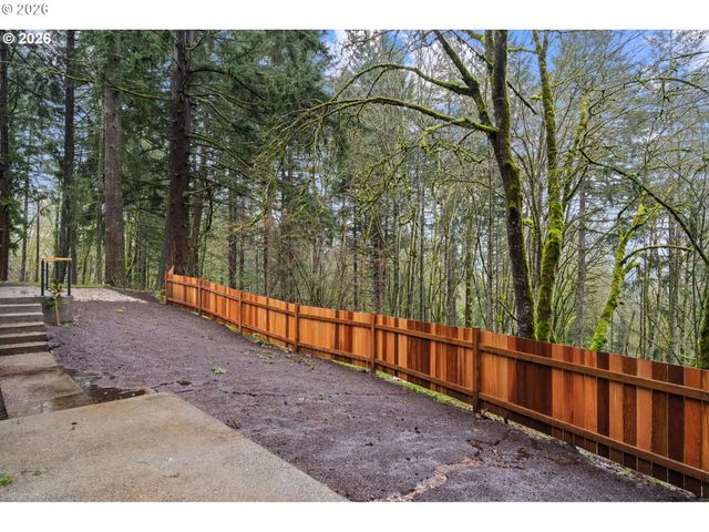 22420 S PARROT CREEK Rd, Oregon City, OR 97045