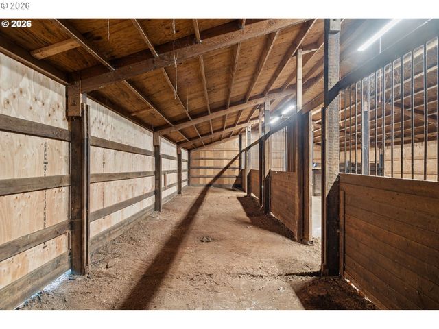 22420 S PARROT CREEK Rd, Oregon City, OR 97045