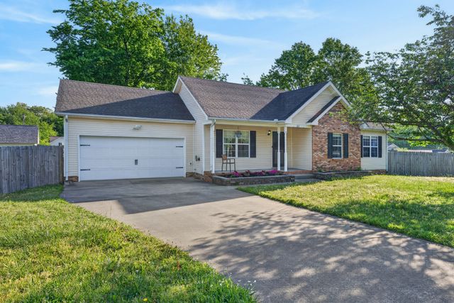 327 White Birch Ct, Clarksville, TN 37042