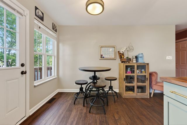 327 White Birch Ct, Clarksville, TN 37042