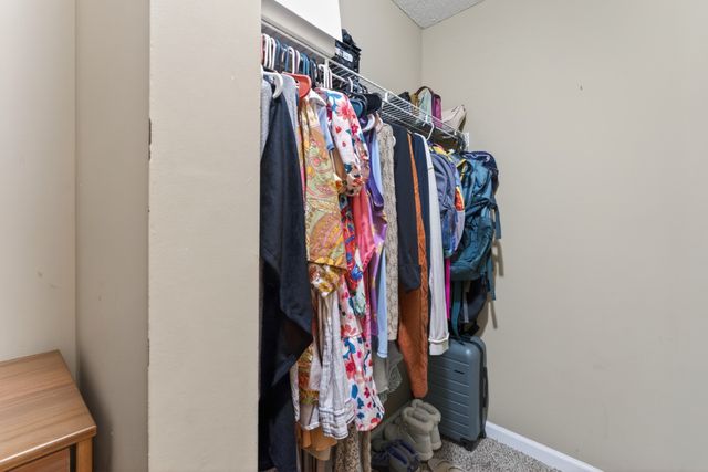 327 White Birch Ct, Clarksville, TN 37042