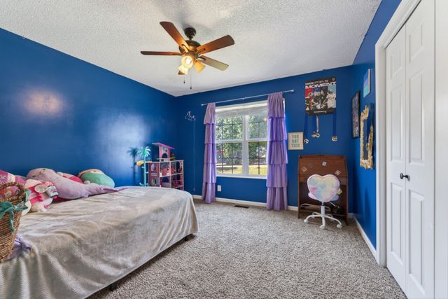 327 White Birch Ct, Clarksville, TN 37042