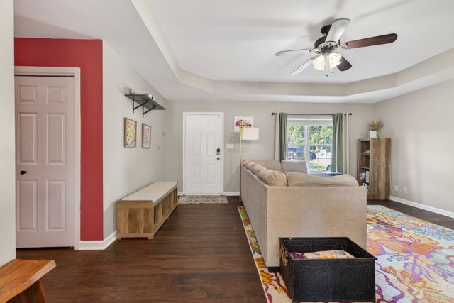 327 White Birch Ct, Clarksville, TN 37042