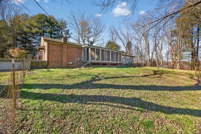 515 Mansell Hill Rd, Gainesboro, TN 38562