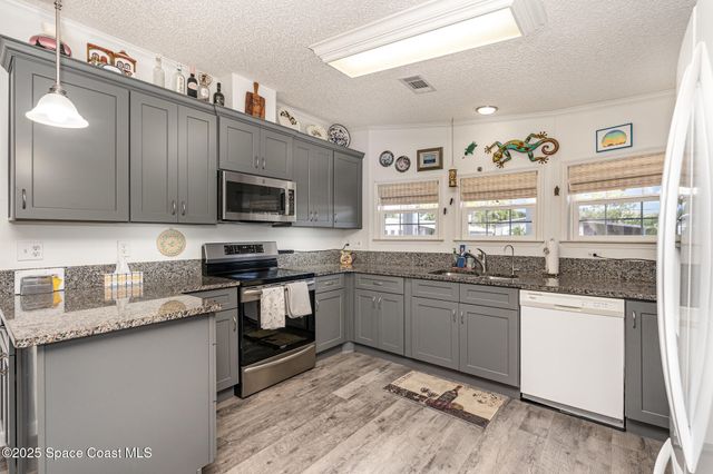 2346 Coconut Palm Drive NE, Palm Bay, FL 32905