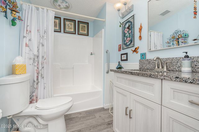 2346 Coconut Palm Drive NE, Palm Bay, FL 32905