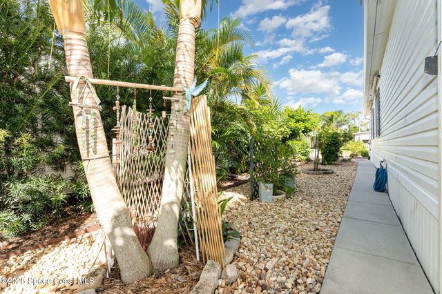 2346 Coconut Palm Drive NE, Palm Bay, FL 32905