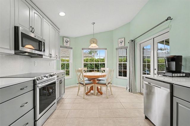 29318 SNAP HOOK DRIVE, San Antonio, FL 33576