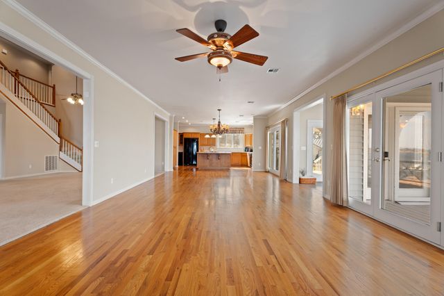 413 Lake Front Street, Disney, OK 74340