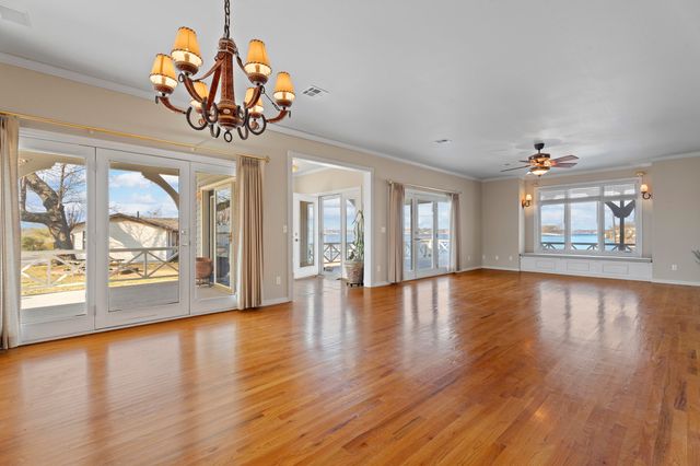 413 Lake Front Street, Disney, OK 74340