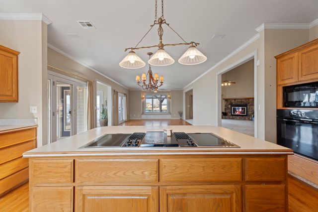 413 Lake Front Street, Disney, OK 74340