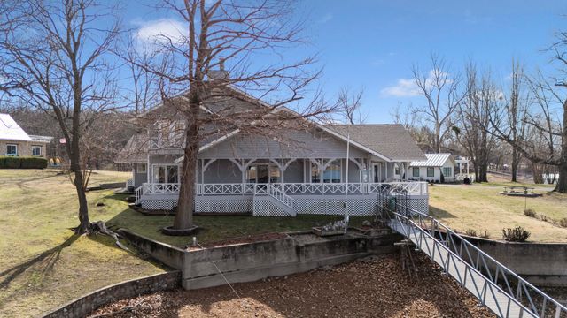 413 Lake Front Street, Disney, OK 74340