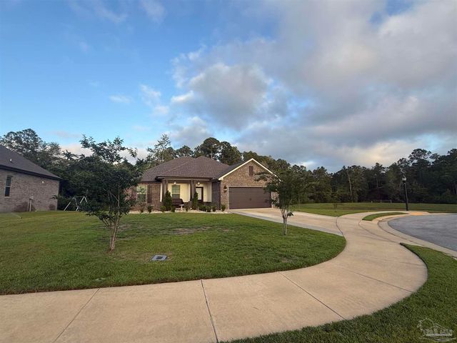 3060 Mountain Laurel Tr, Cantonment, FL 32533