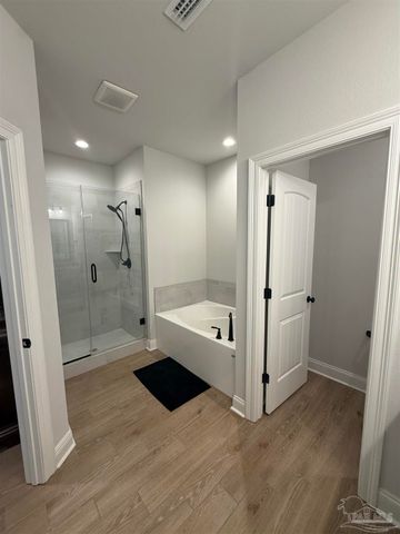 3060 Mountain Laurel Tr, Cantonment, FL 32533