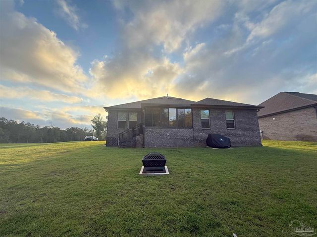3060 Mountain Laurel Tr, Cantonment, FL 32533