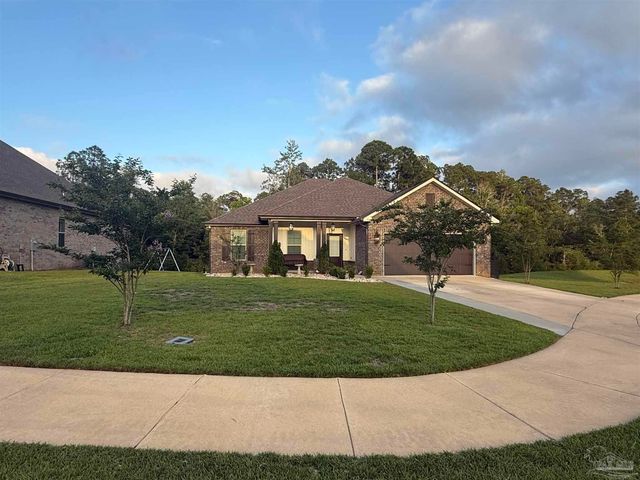 3060 Mountain Laurel Tr, Cantonment, FL 32533