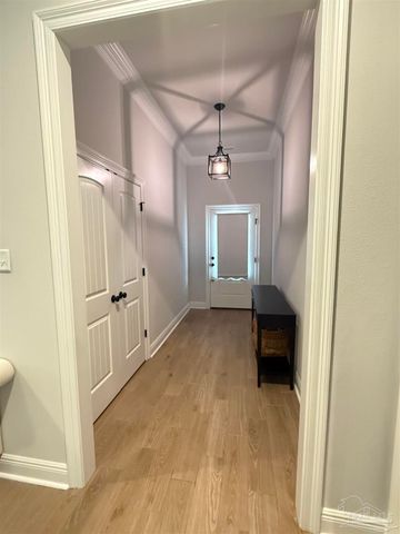 3060 Mountain Laurel Tr, Cantonment, FL 32533