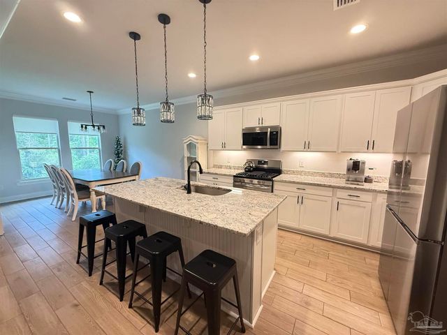 3060 Mountain Laurel Tr, Cantonment, FL 32533