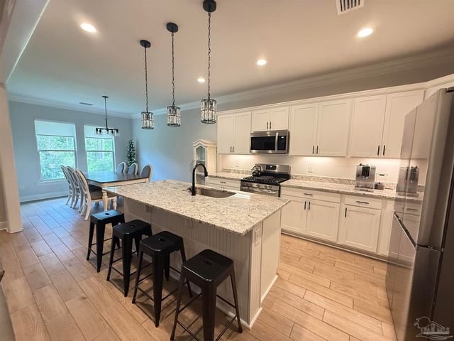 3060 Mountain Laurel Tr, Cantonment, FL 32533