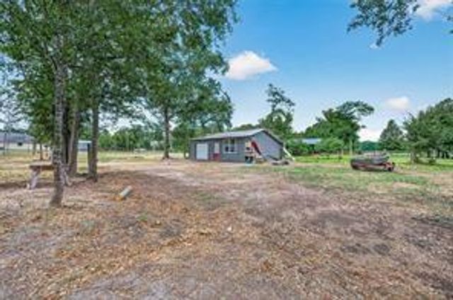 38056 S Bonnie Lake Drive, Hempstead, TX 77445