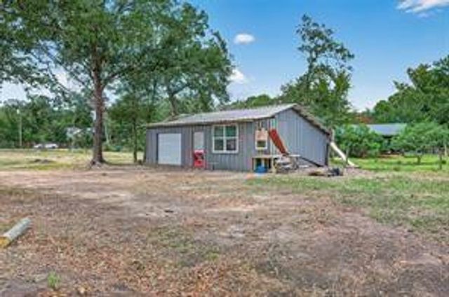 38056 S Bonnie Lake Drive, Hempstead, TX 77445