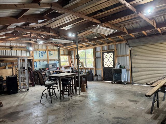 38056 S Bonnie Lake Drive, Hempstead, TX 77445