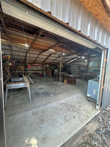38056 S Bonnie Lake Drive, Hempstead, TX 77445