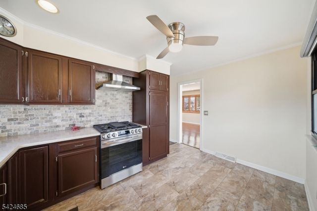 15 Sunnyhill Rd, Rockaway Twp., NJ 07801