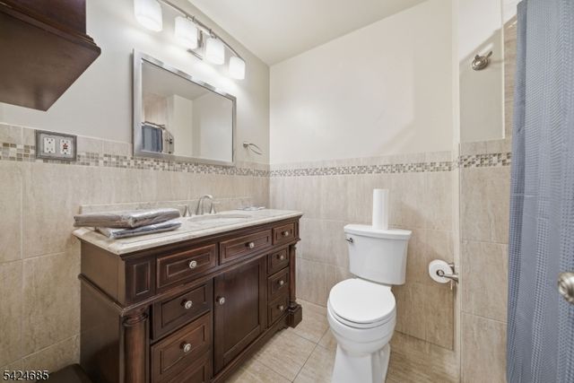 15 Sunnyhill Rd, Rockaway Twp., NJ 07801