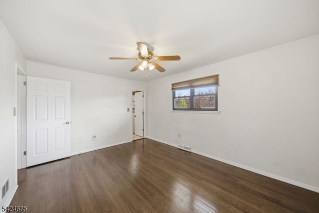 15 Sunnyhill Rd, Rockaway Twp., NJ 07801