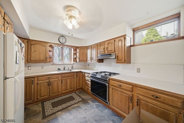 15 Sunnyhill Rd, Rockaway Twp., NJ 07801