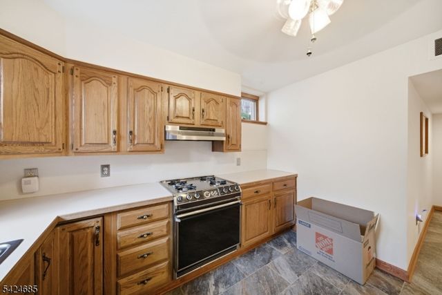 15 Sunnyhill Rd, Rockaway Twp., NJ 07801