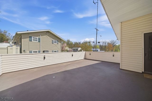 15 Sunnyhill Rd, Rockaway Twp., NJ 07801