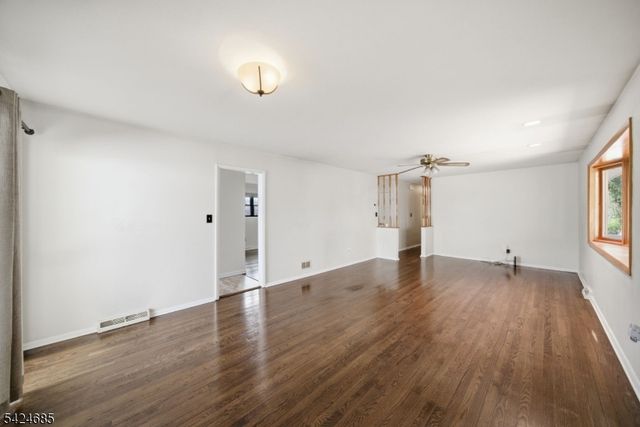 15 Sunnyhill Rd, Rockaway Twp., NJ 07801