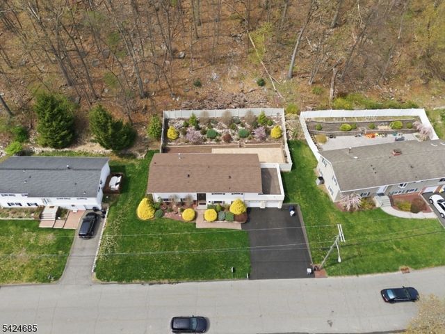 15 Sunnyhill Rd, Rockaway Twp., NJ 07801